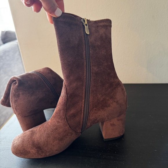 Anthropologie Silent D brown suede booties - Picture 3 of 8